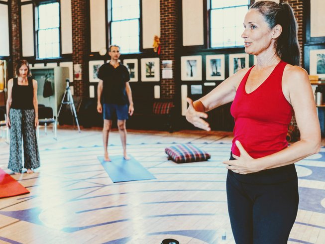 harmony singing and yoga retreats in Canada