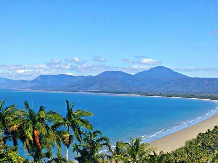 port douglas beach australia