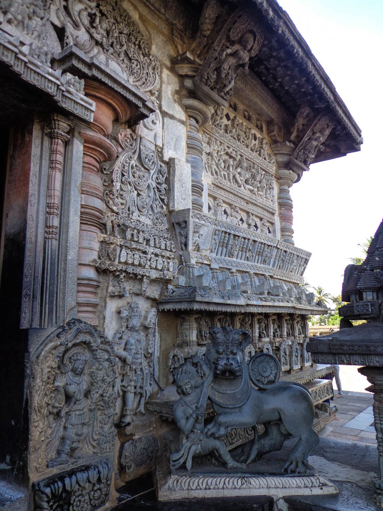 belur temple sculptores close up