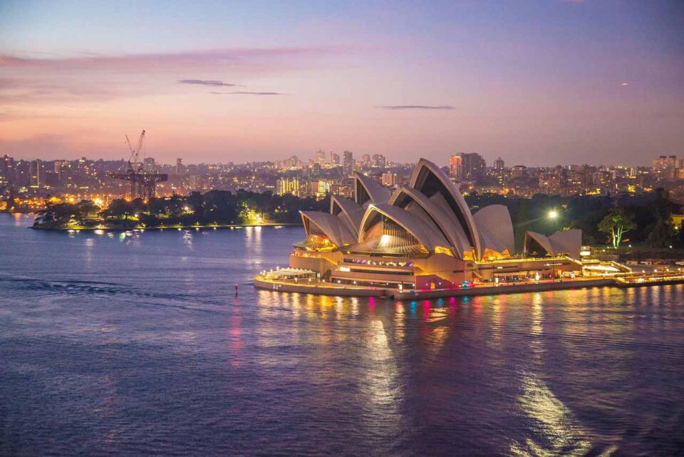 a backpackers guide to a working holiday in australia