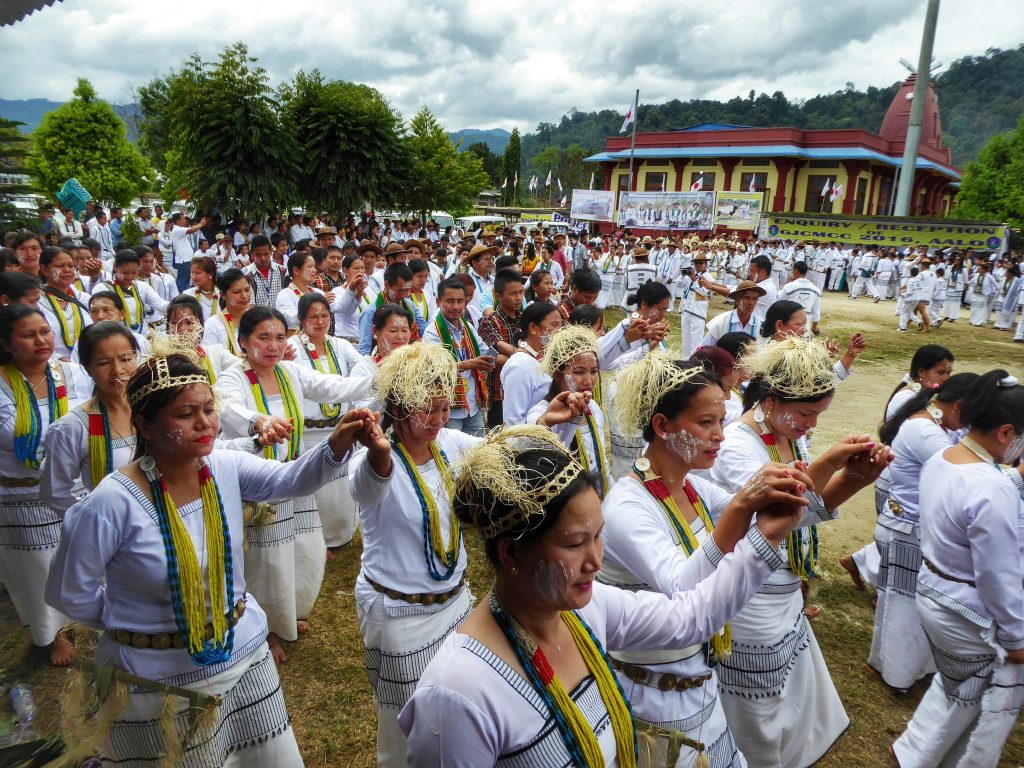 Dancing at the Mopin festival