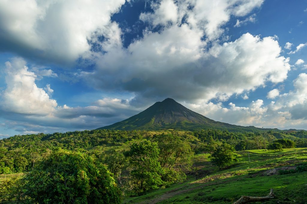 arenal volcano-