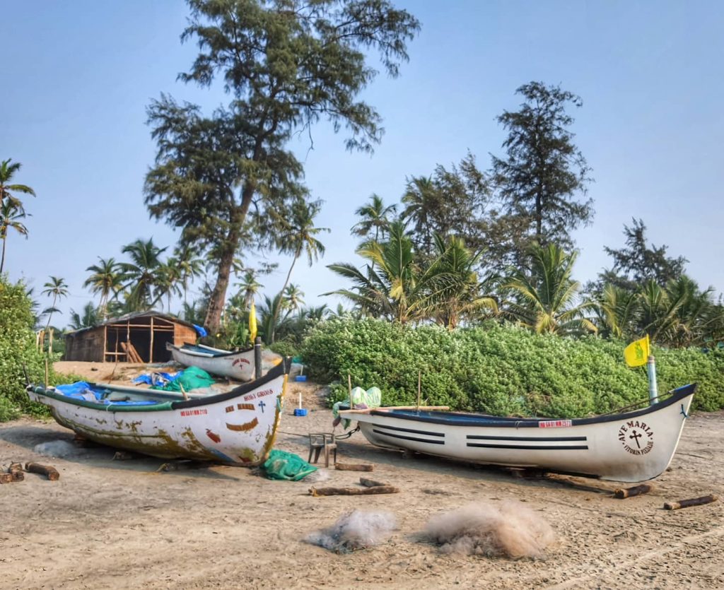 Goa beach boats nature 2020