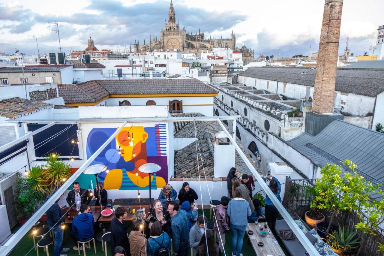 la banda rooftop hostel