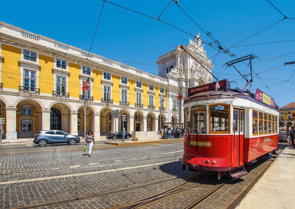 praca commercio tram