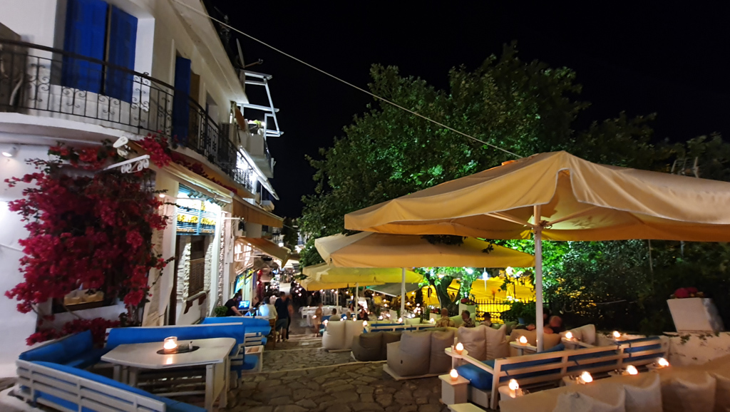skiathos town nightlife